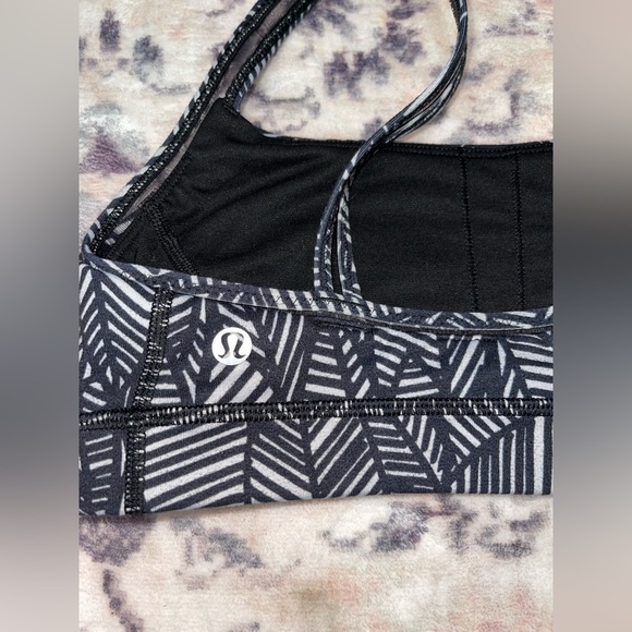 Lululemon Straight Up Sports Bra Banana Leaf White Black Size 4 - Picture 5 of 7